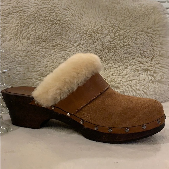 Michael Kors Clogs - Picture 4 of 9